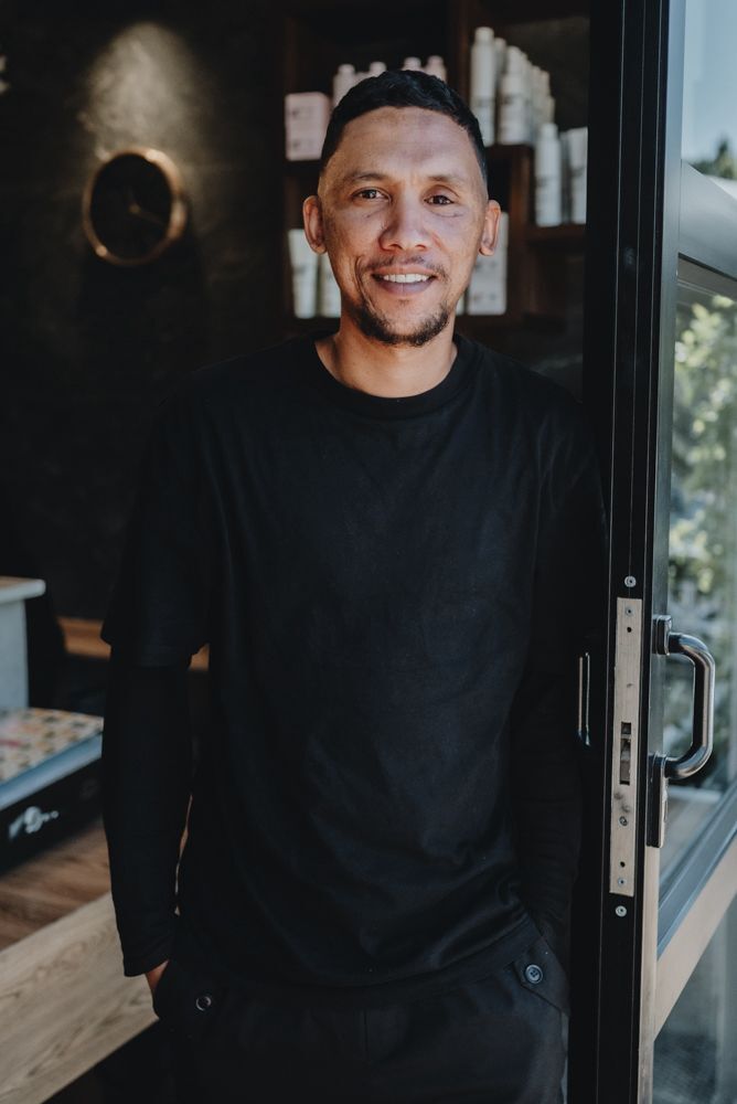 Tertius the barber at 178 On Mane Hair Salon