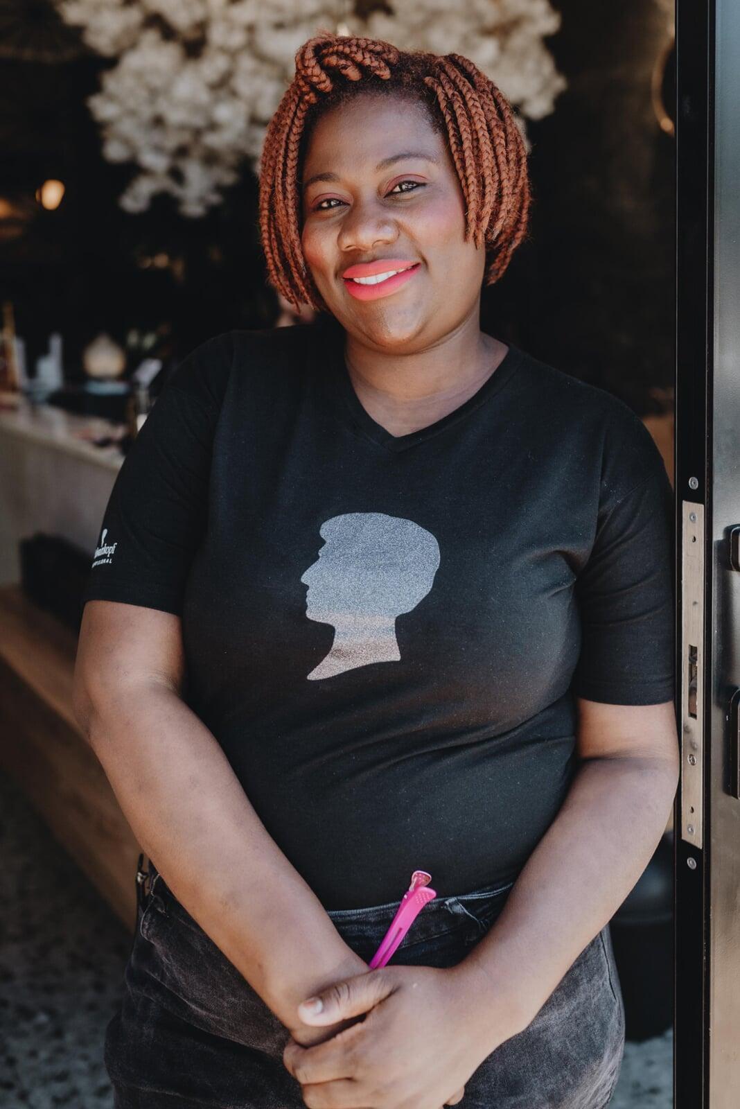 Manolene the extnesion and Curl Queen at 178 On Mane Hair Salon