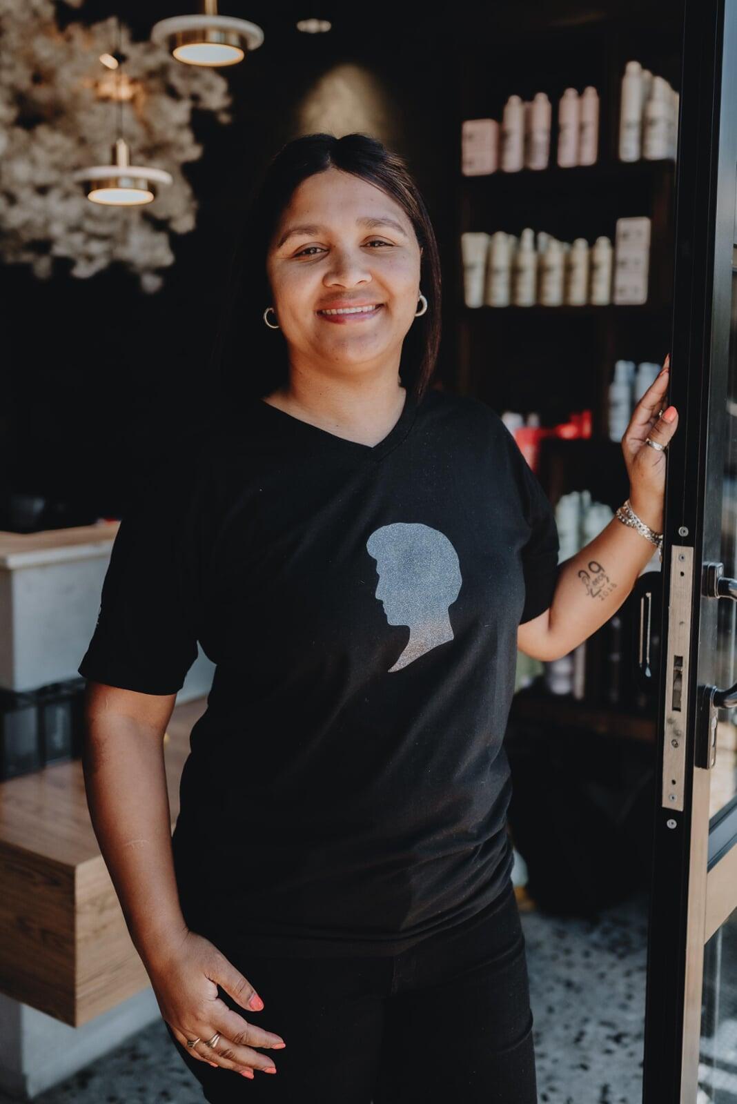 Manolene the extnesion and Curl Queen at 178 On Mane Hair Salon