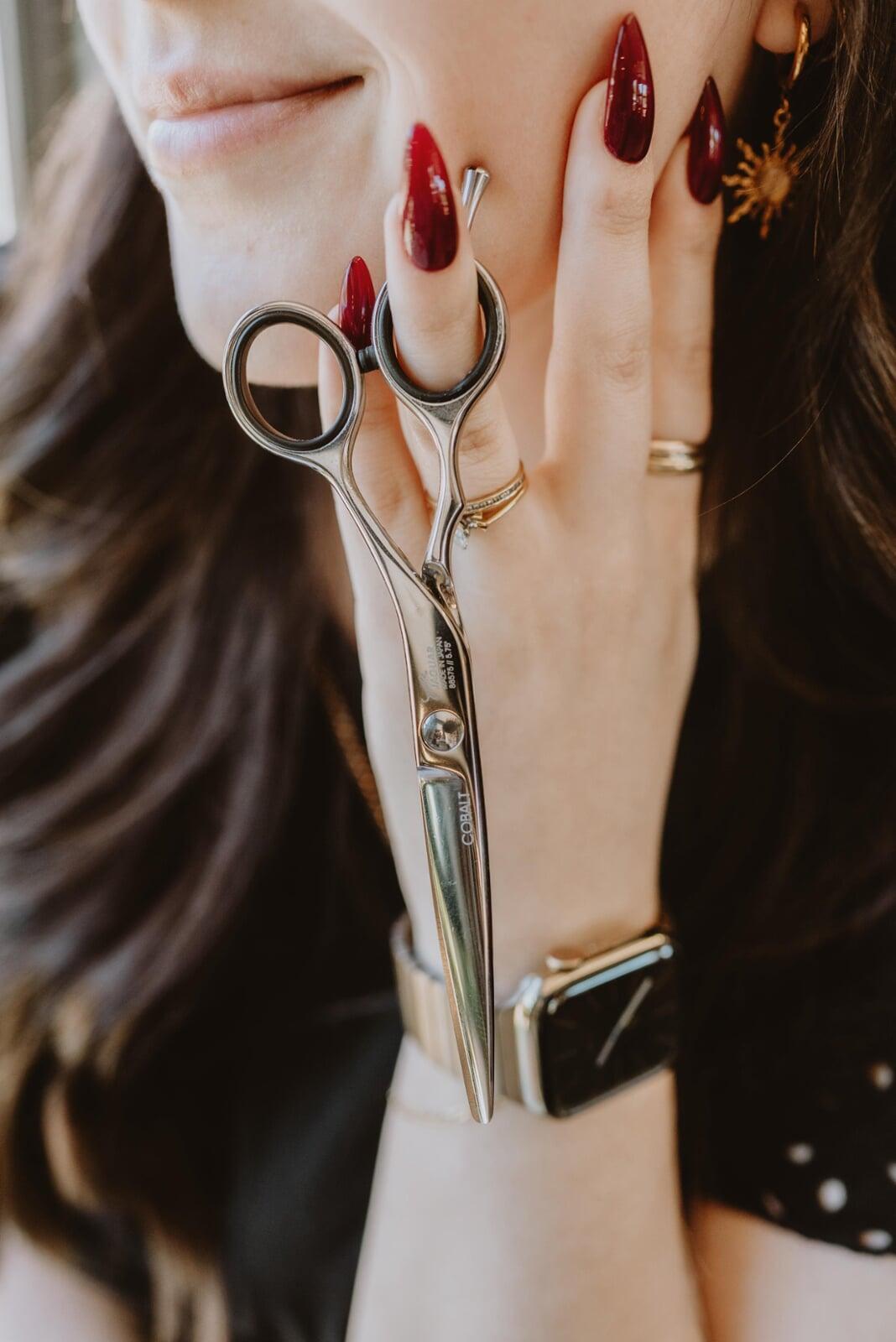 Image of stylist with her equipment